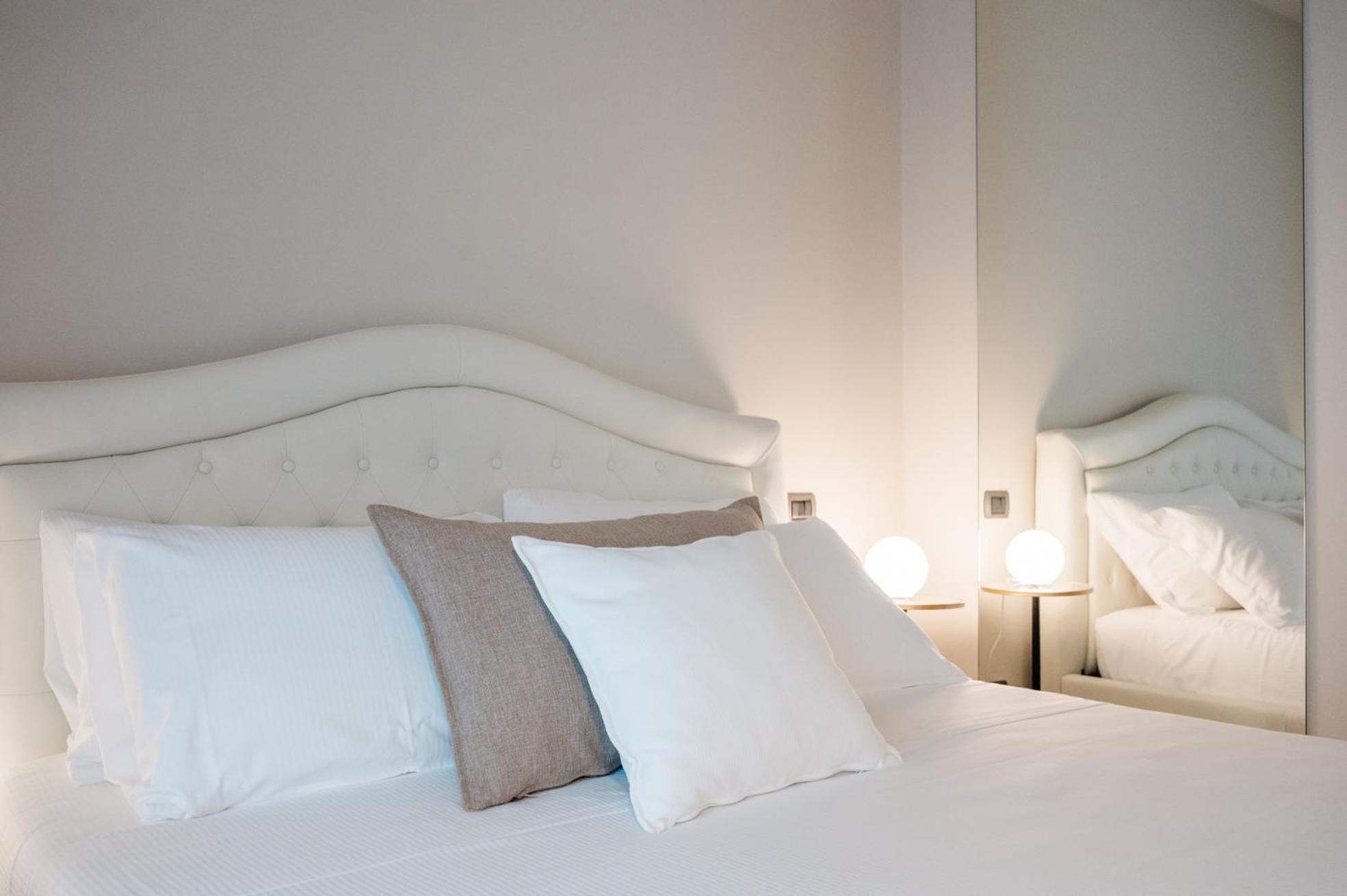 Airport Bea Rooms Azzano San Paolo Exterior foto