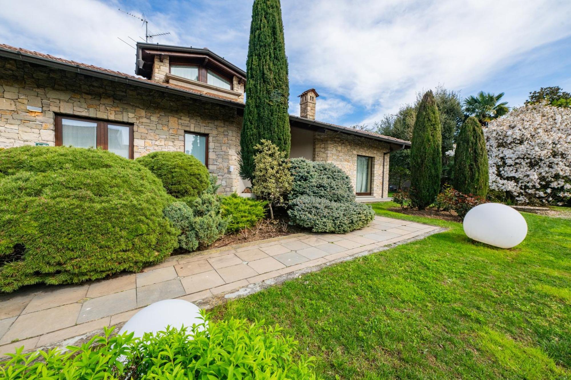 Airport Bea Rooms Azzano San Paolo Exterior foto